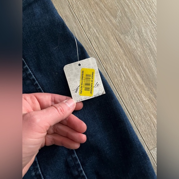 NWT We The Free Free People Women’s Layla Denim Zip-Front Mini Skirt - Size 6 - Picture 6 of 10